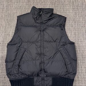 American Eagle Outfitters Men’s Dark Puffer Vest